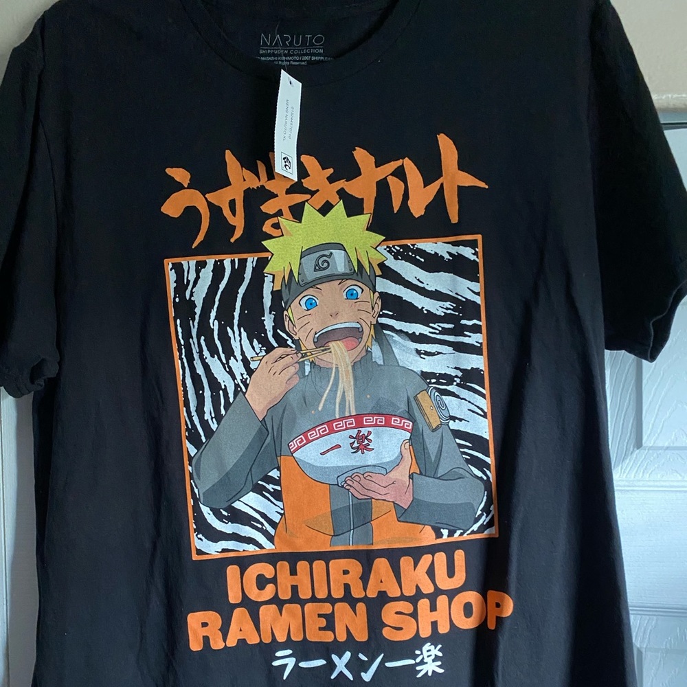 Naruto graphic tee